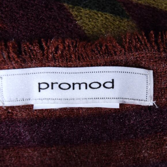 Chevron Striped Square 48"x48" Scarf Multi-Color Frayed Edges Promod Wrap Shawl - Picture 9 of 9